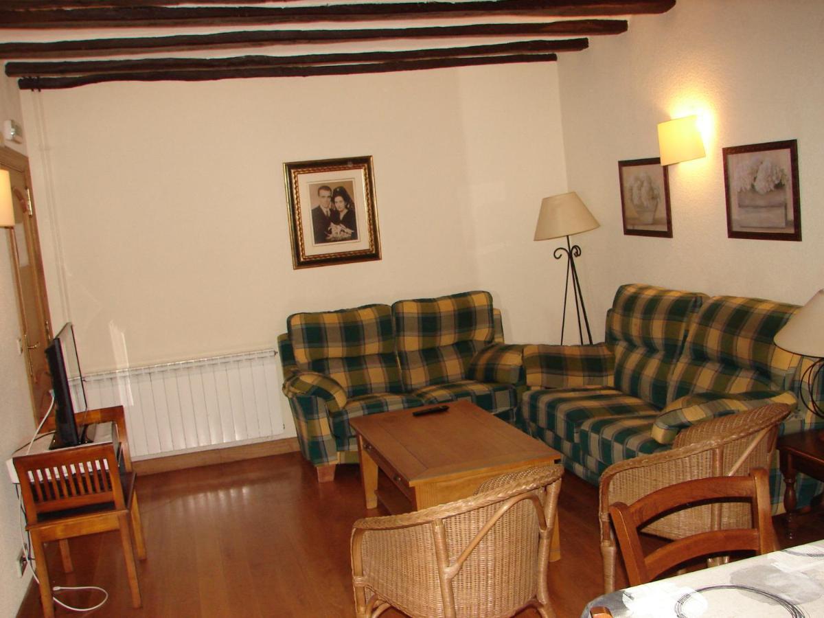 Apartamentos Lazkano I Y II Uharte-Arakil Exterior photo